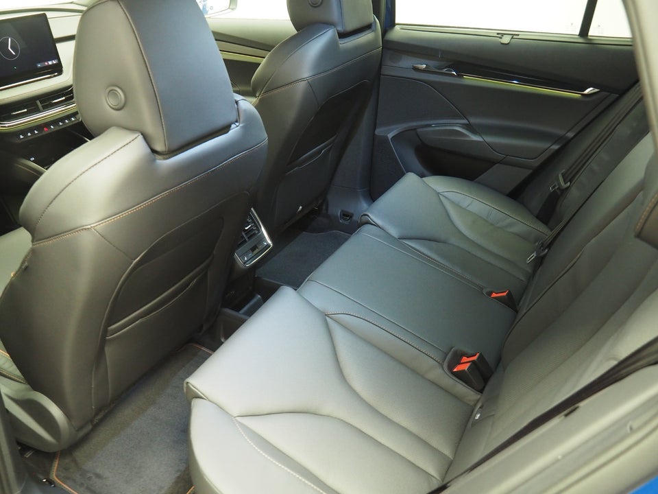 Skoda Enyaq 85x iV Laurin & Klement 5d