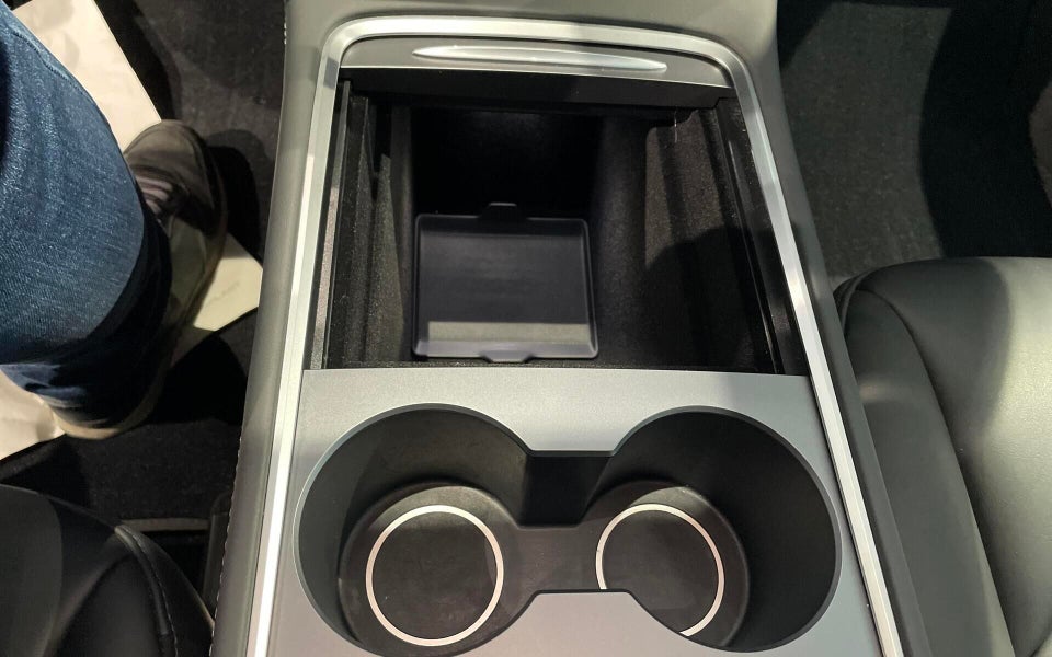 Tesla Model Y RWD 5d