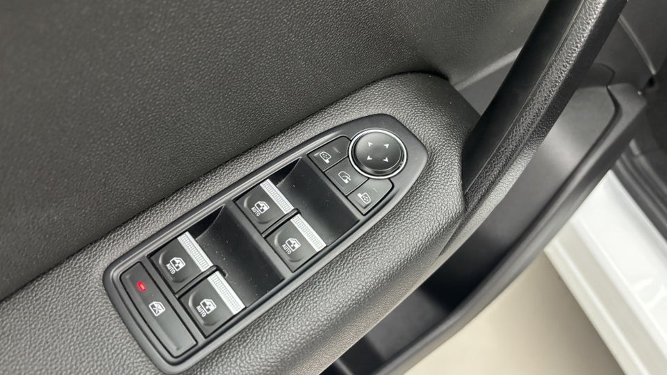 Renault Captur 1,6 E-Tech Intens 5d