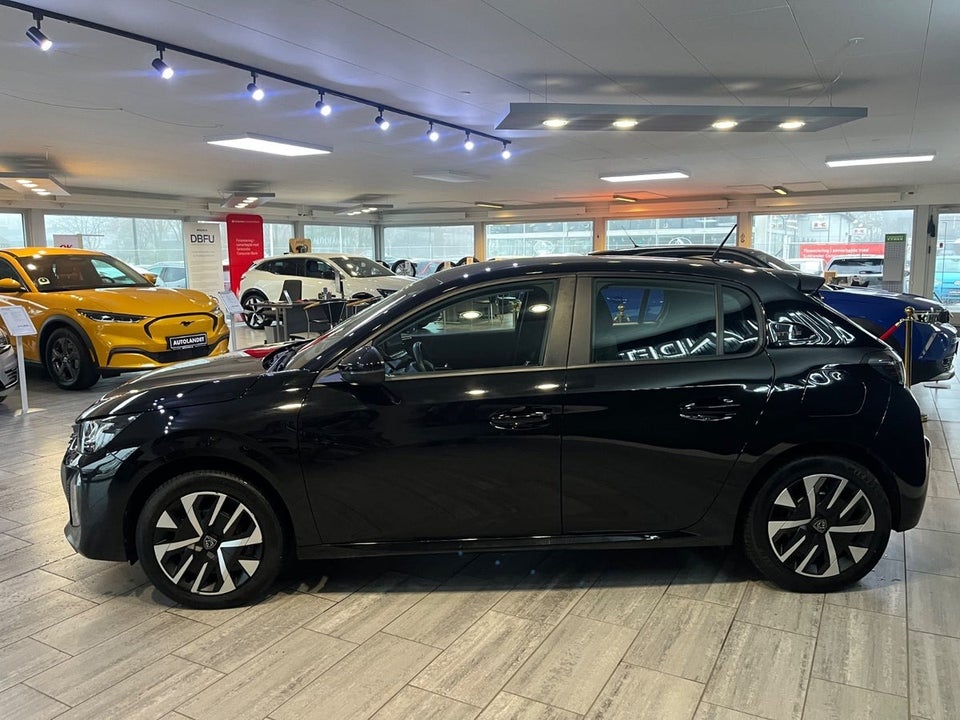 Peugeot e-208 50 Style 5d