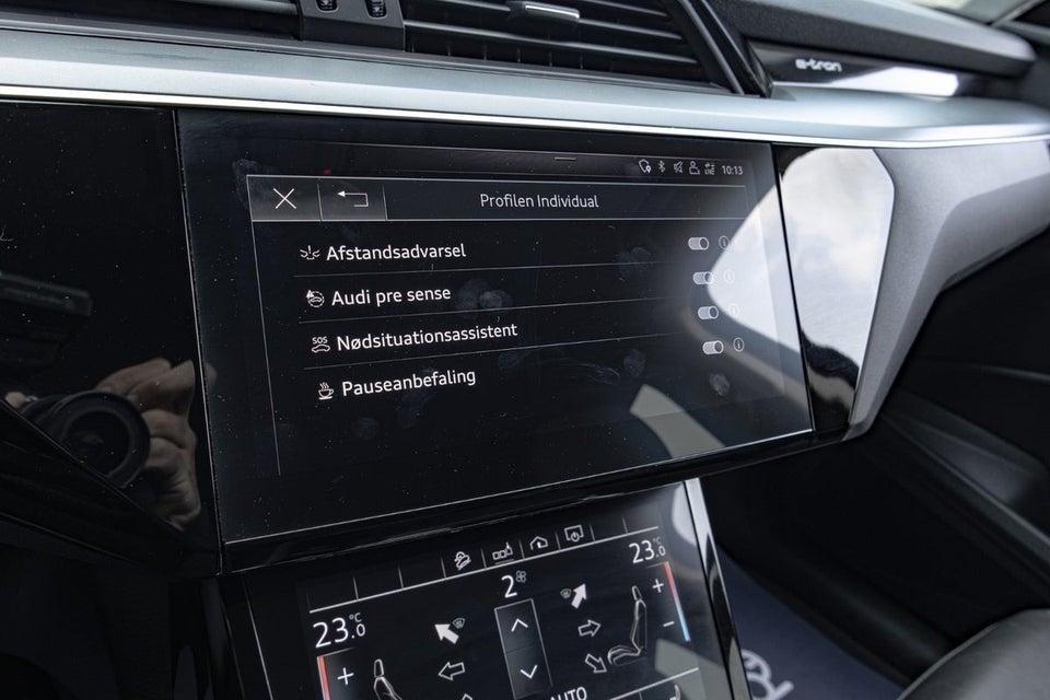 Audi e-tron 55 quattro 5d