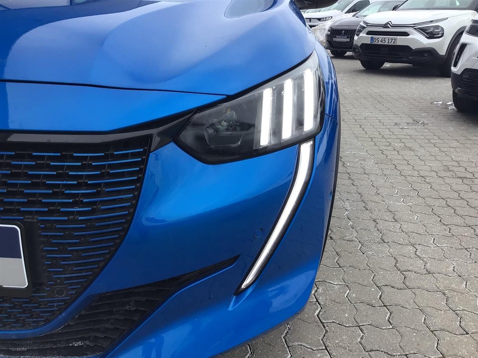 Peugeot e-208 50 GT Limited 5d