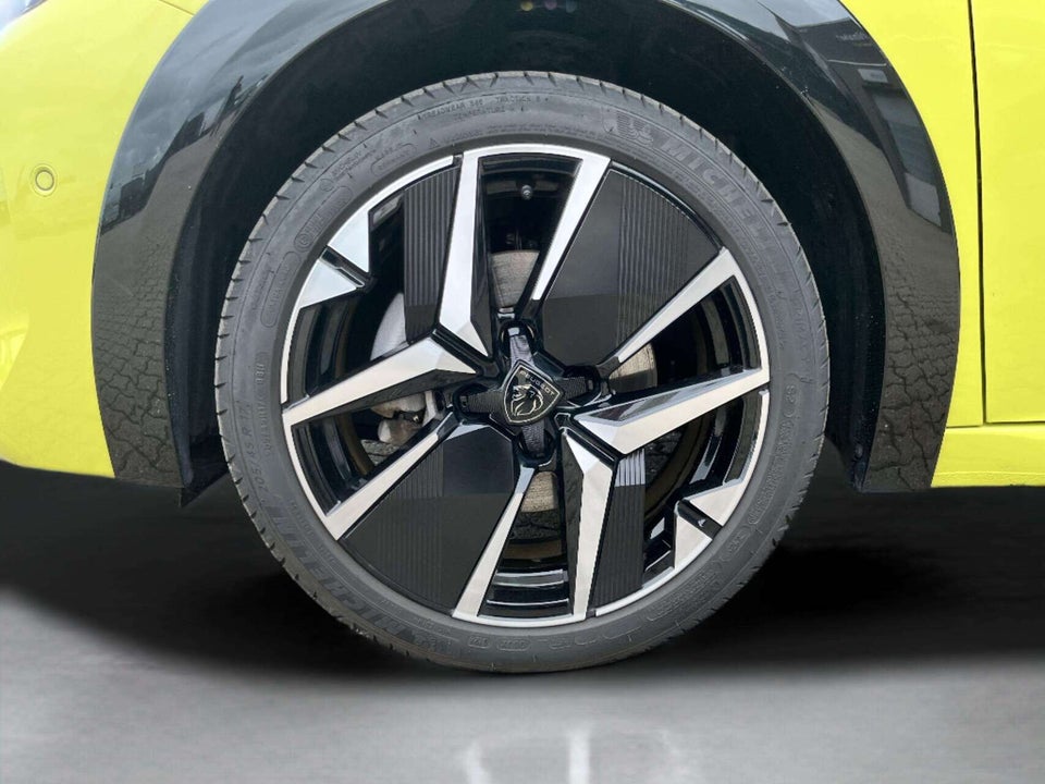 Peugeot e-208 54 GT Pack 5d