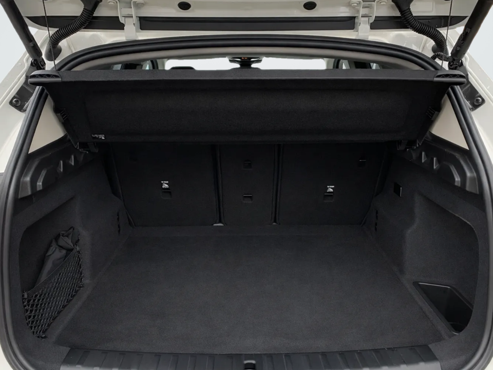 BMW iX1 eDrive20 X-Line 5d