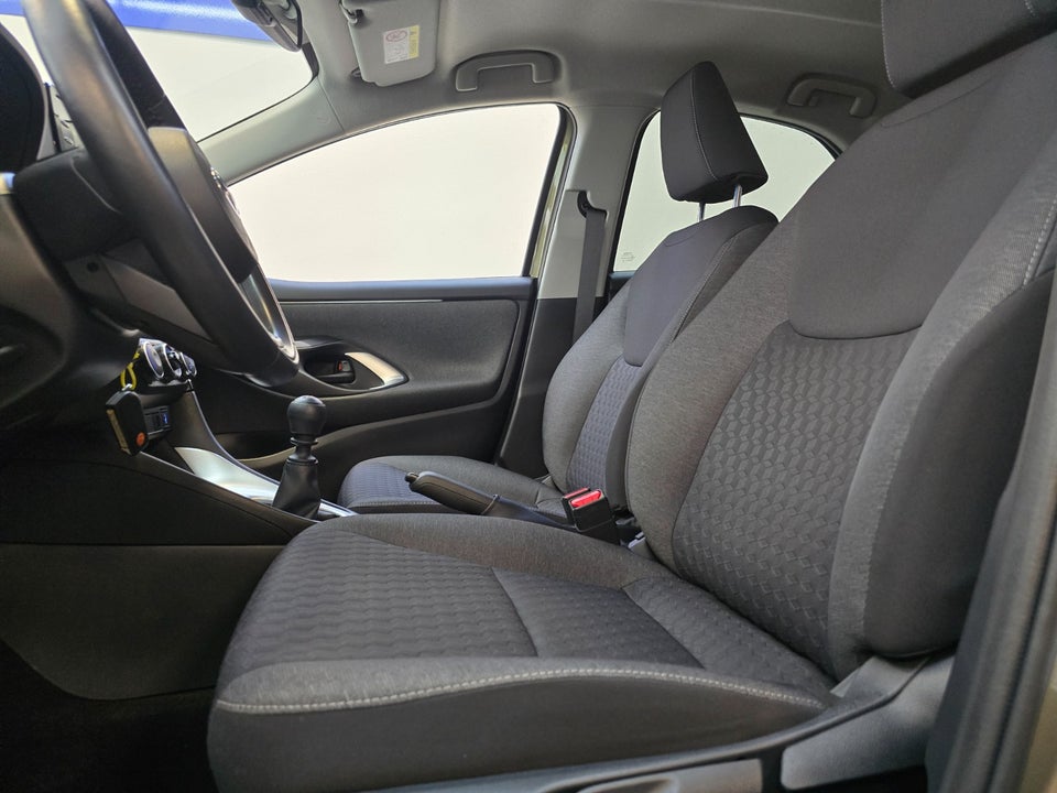 Toyota Yaris 1,5 Active 5d
