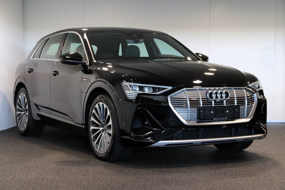 Audi e-tron 55 S-line quattro 5d