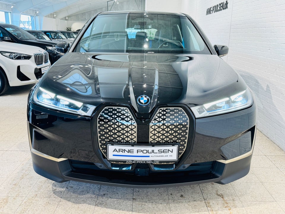 BMW iX xDrive40 5d