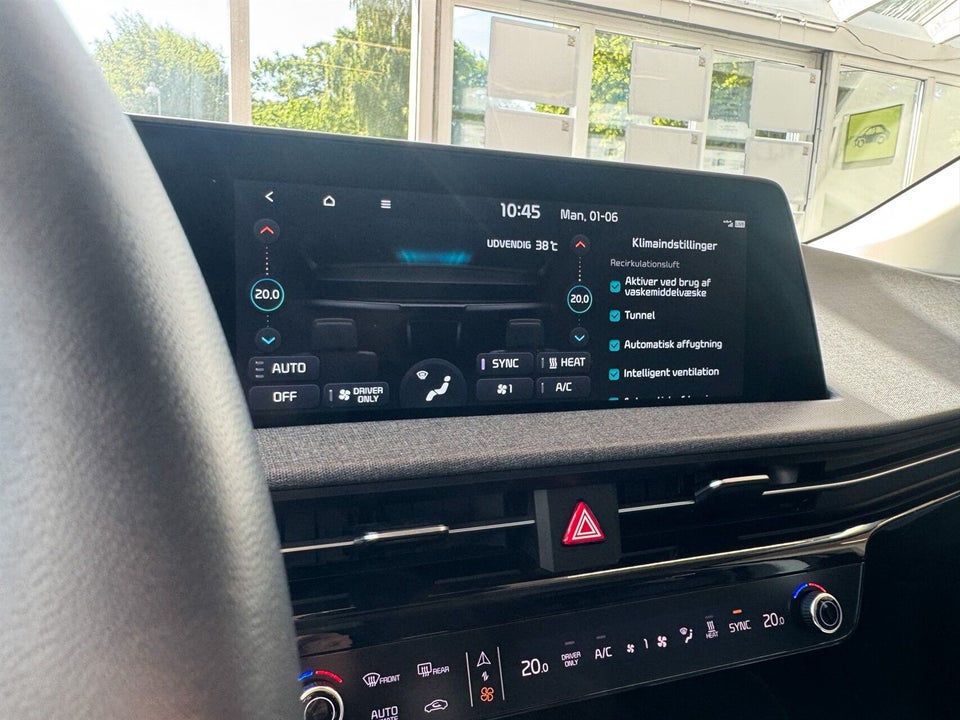Kia EV6 77 Long Range 5d