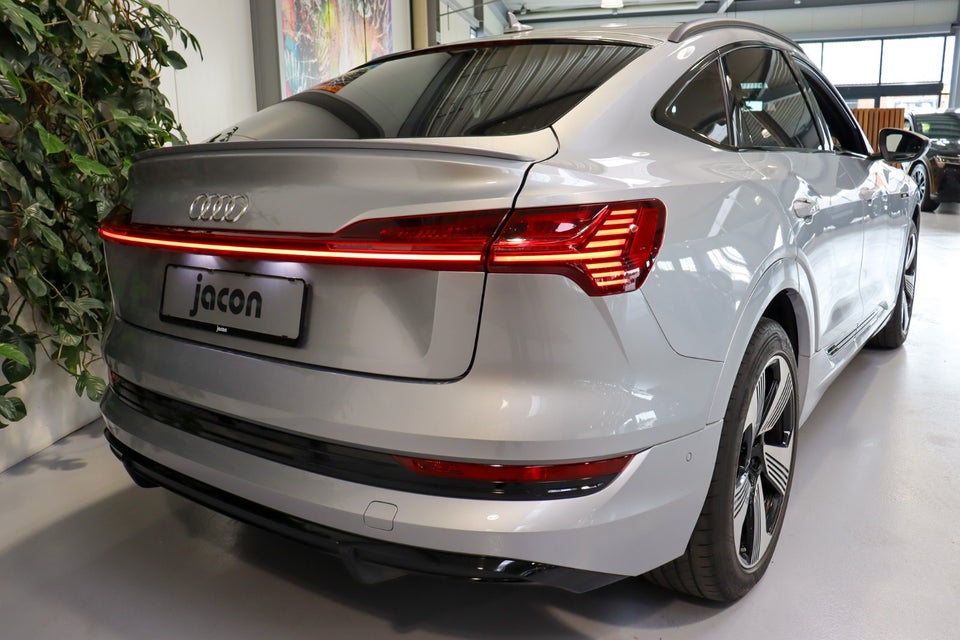 Audi e-tron 55 S-line Sportback quattro 5d