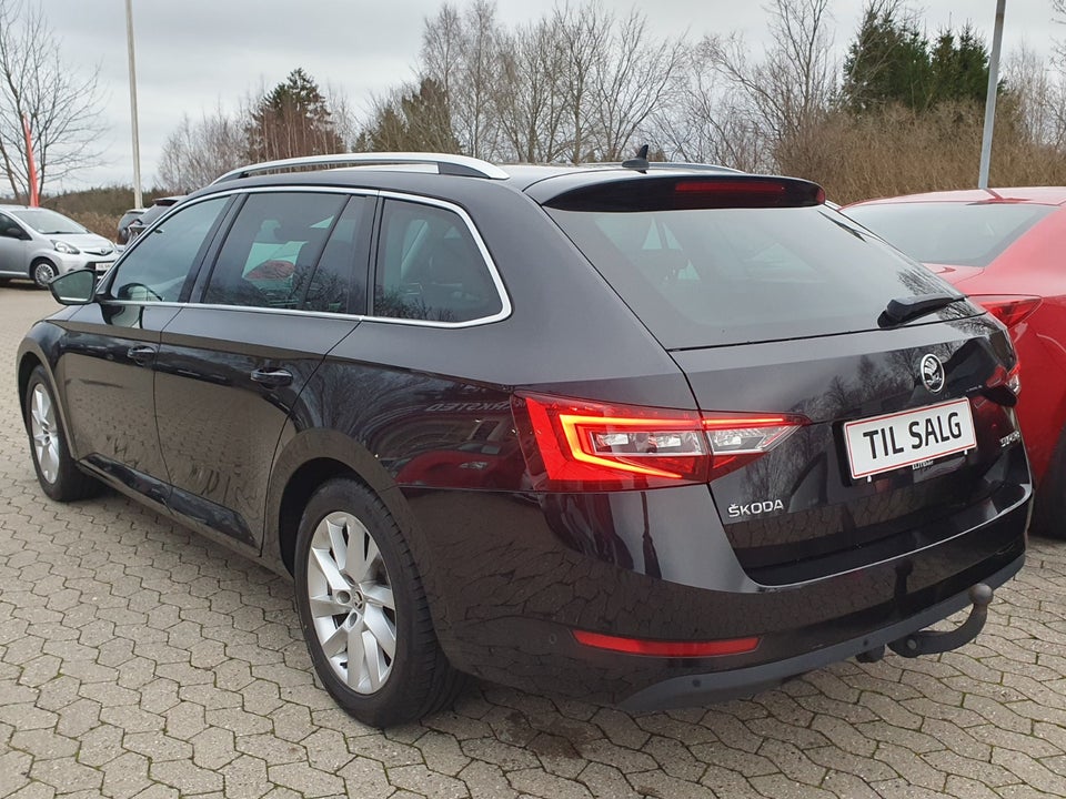 Skoda Superb 1,4 TSi 150 Business Executive Combi DSG 5d