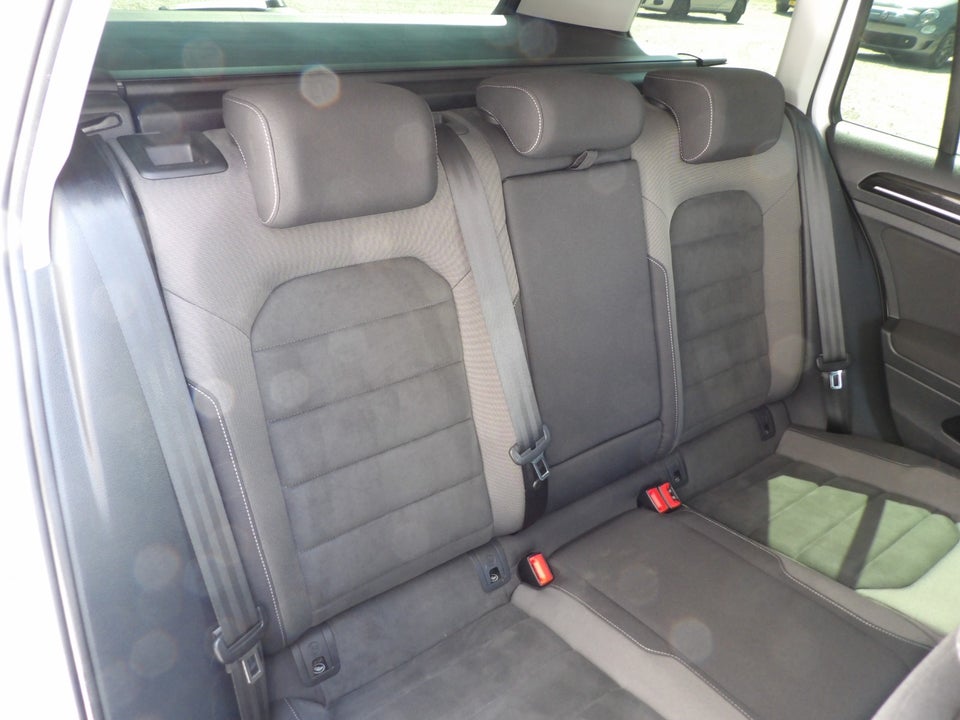 VW Golf VII 1,5 TSi 150 Highline Variant 5d