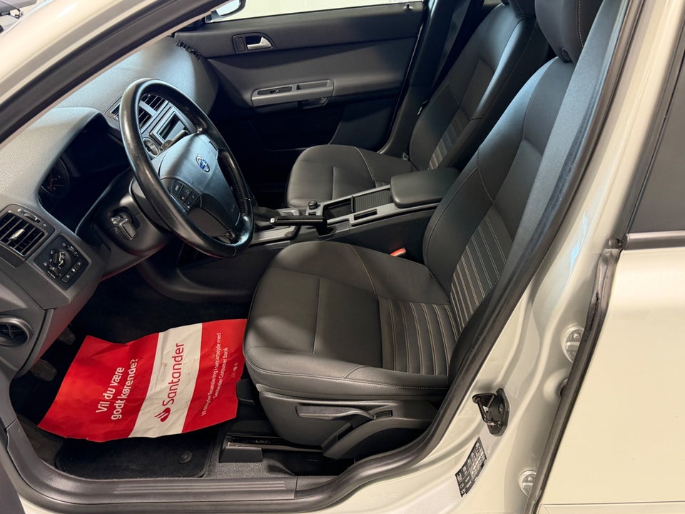 Volvo S40 1,6 D2 115 4d