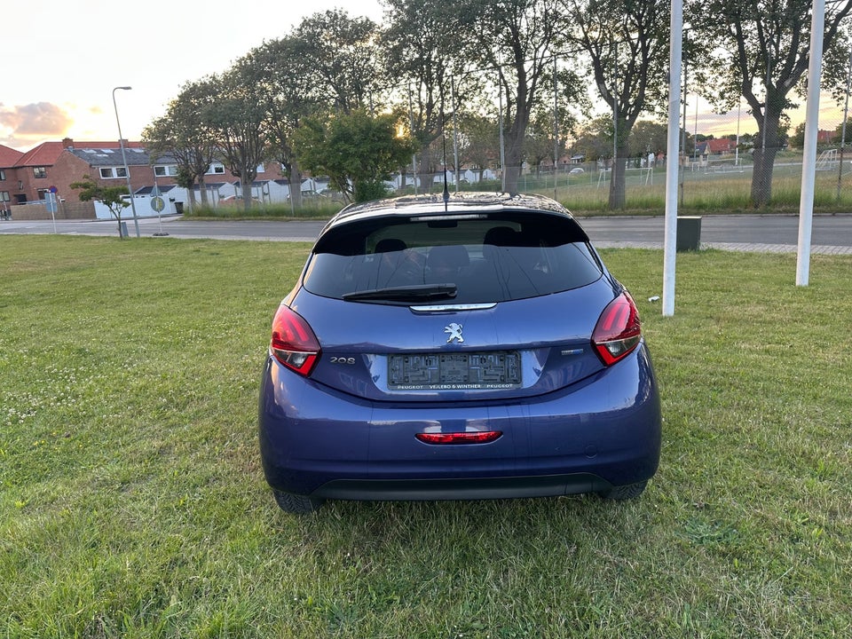 Peugeot 208 1,6 BlueHDi 100 Allure Sky 5d