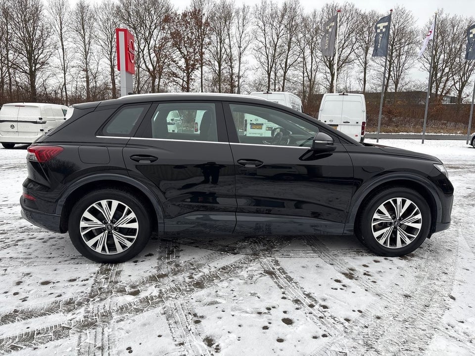 Audi Q4 e-tron 45 Progress 5d