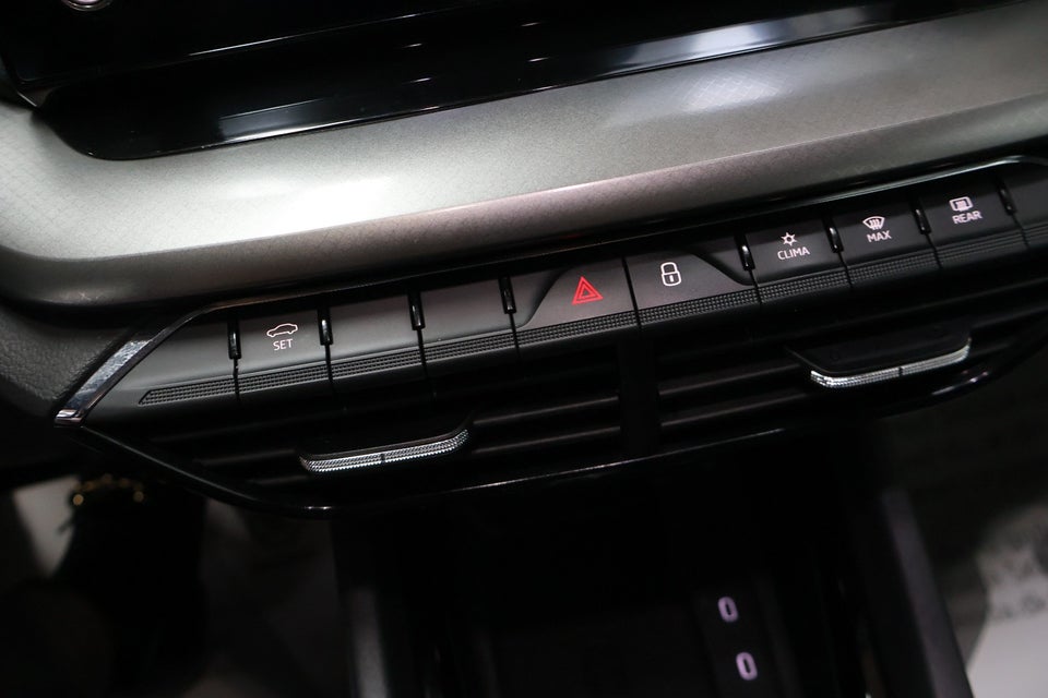 Skoda Octavia 1,0 eTSi 110 Ambition Combi DSG 5d