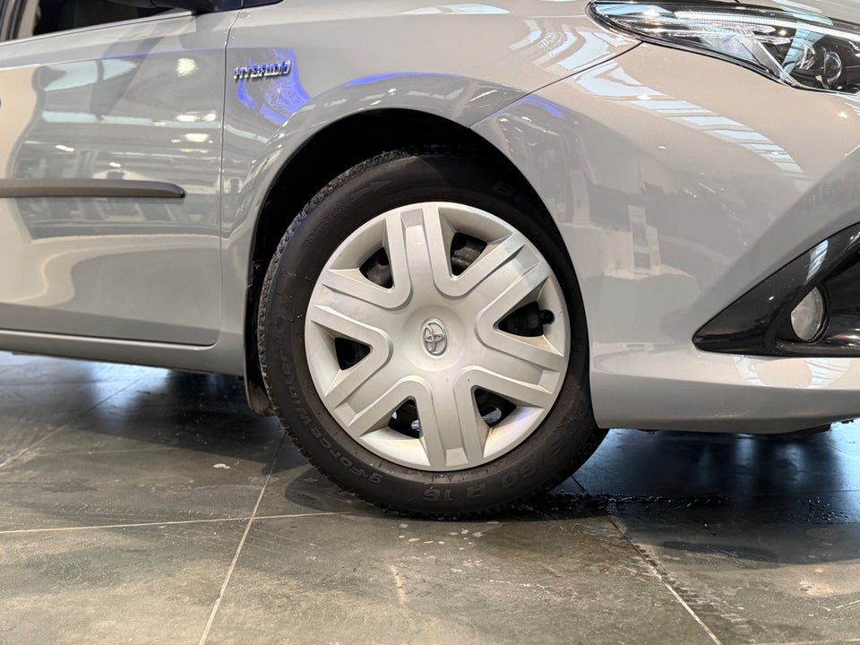 Toyota Auris 1,8 Hybrid H4 Touring Sports CVT 5d