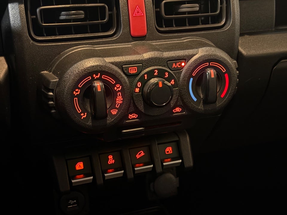 Suzuki Jimny 1,5 Active AllGrip 3d