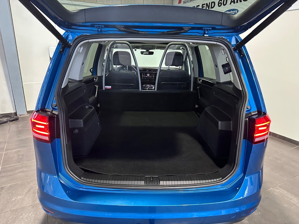 VW Touran 2,0 TDi 150 Highline DSG Van 5d