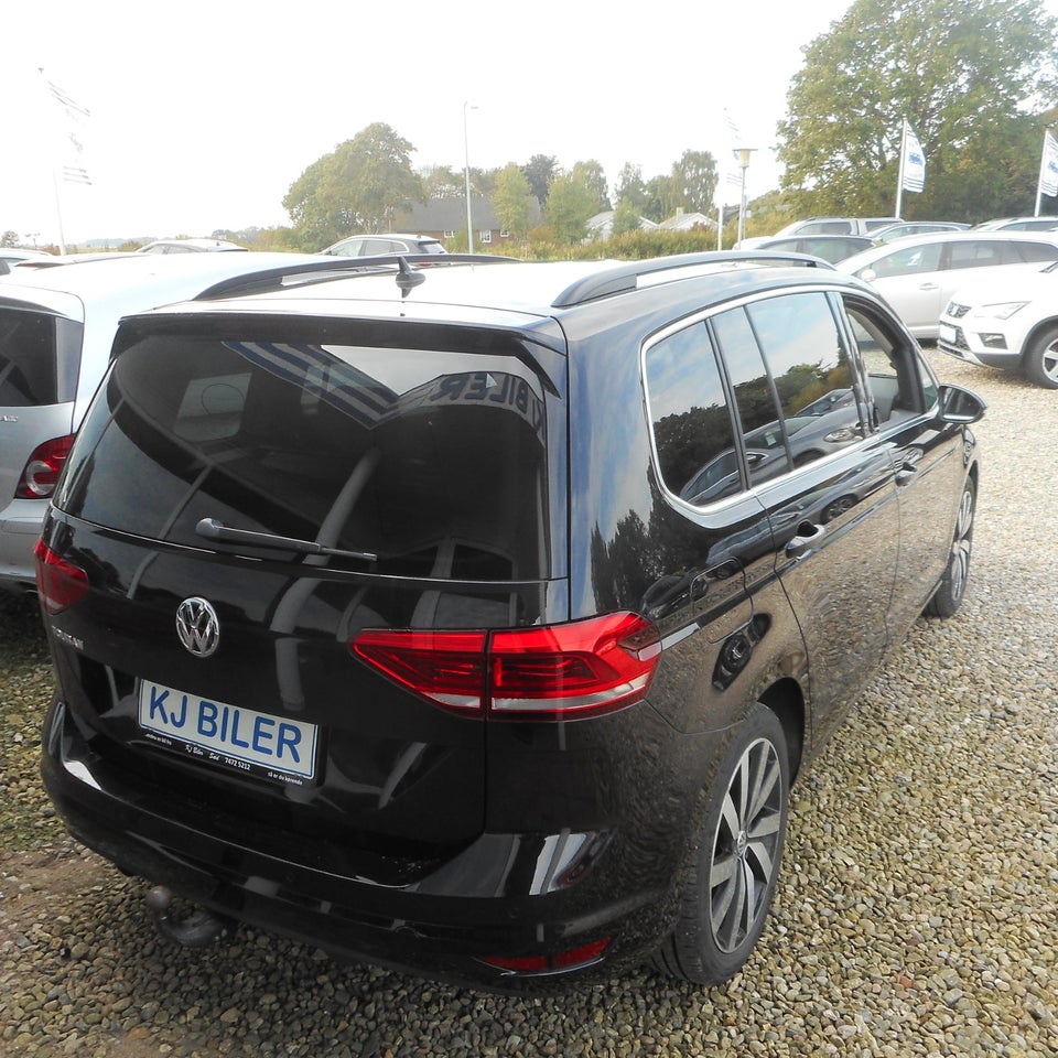 VW Touran 1,6 TDi 115 IQ.Drive DSG 7prs 5d