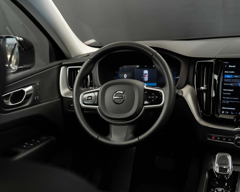 Volvo XC60 2,0 T6 ReCharge Inscription aut. AWD 5d