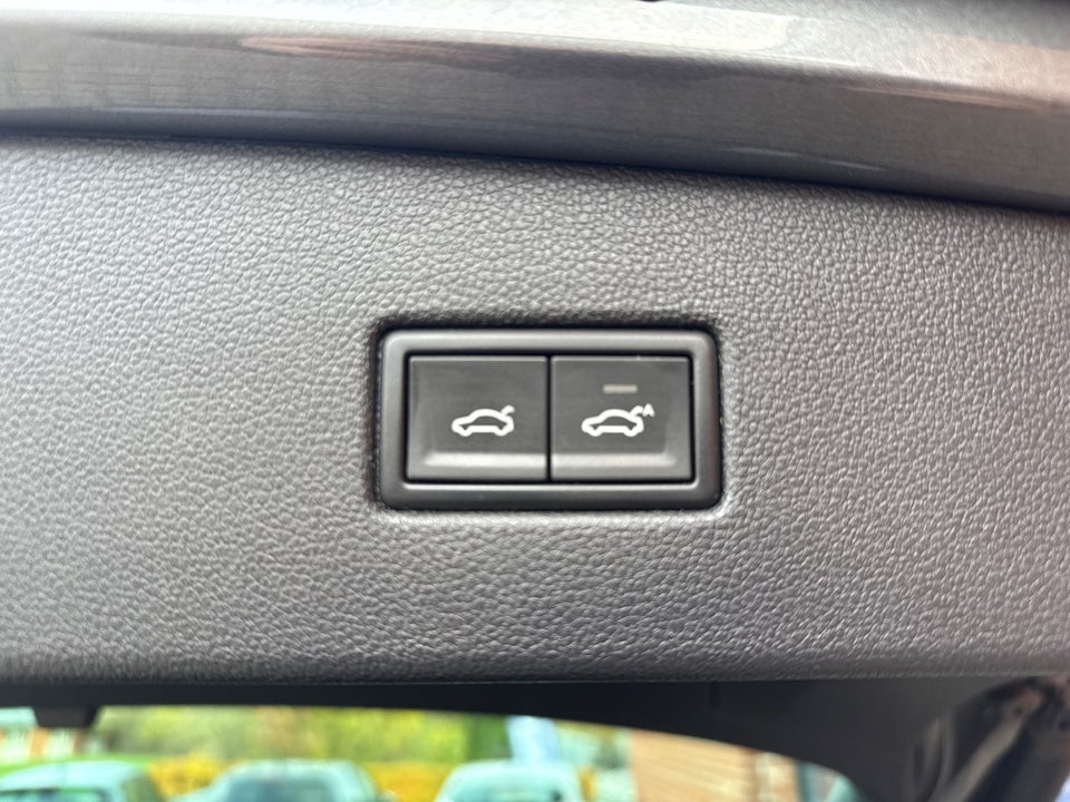 VW Tiguan 2,0 TDi 150 Highline DSG Van 5d