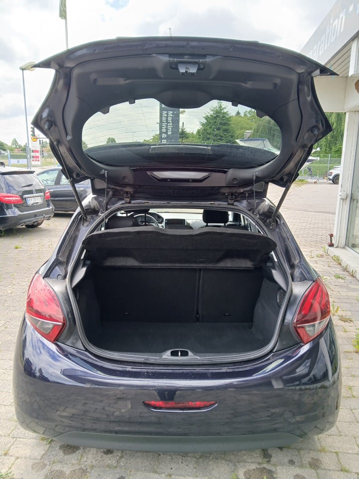 Peugeot 208 1,6 BlueHDi 100 Allure 5d