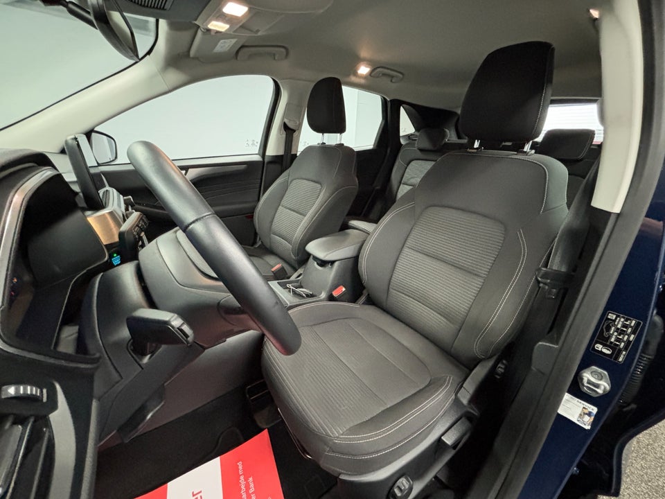 Ford Kuga 2,5 PHEV Titanium CVT 5d