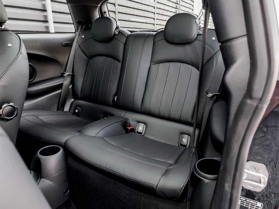 MINI Cooper SE Yours Trim 3d