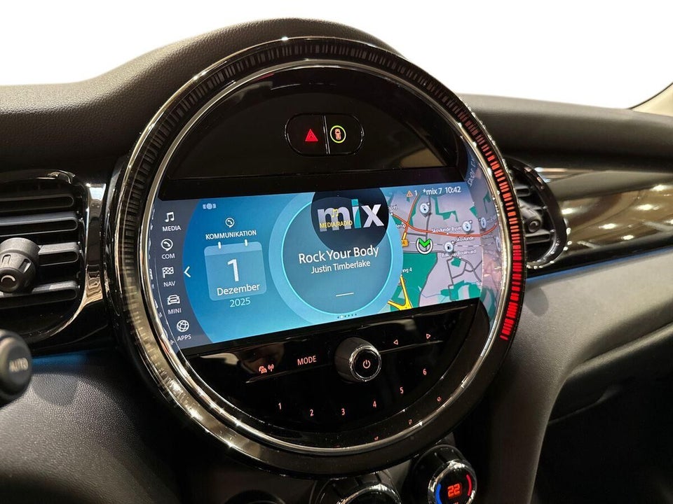 MINI Cooper SE Classic Trim 3d