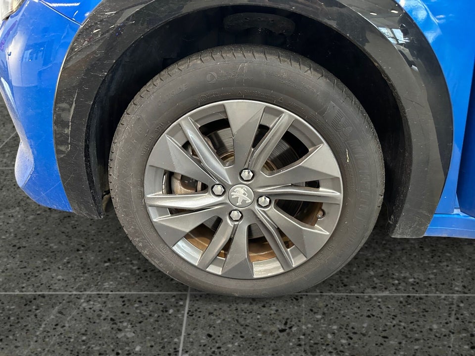 Peugeot e-208 50 Active 5d