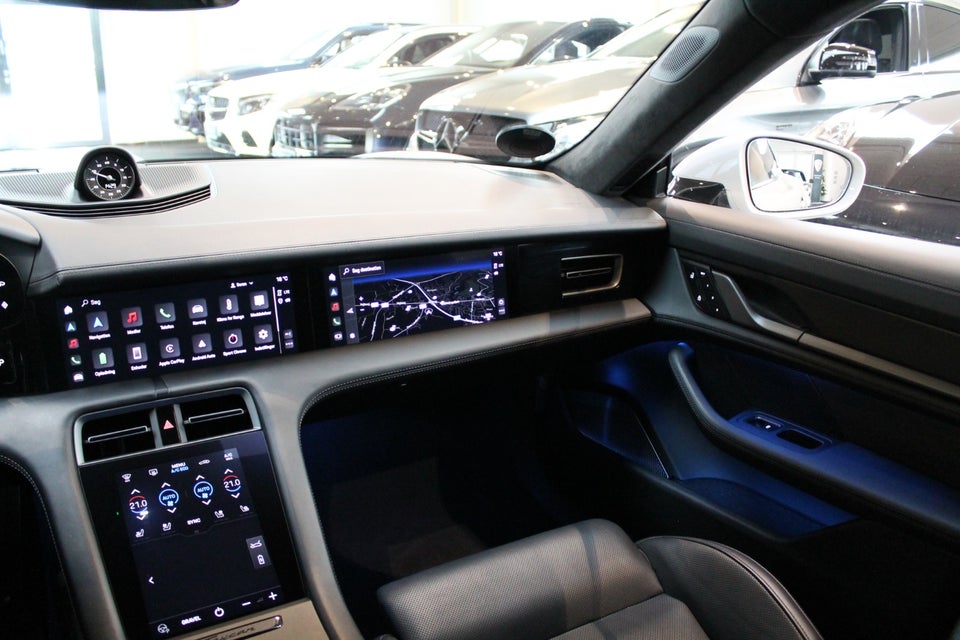 Porsche Taycan Turbo S Performance+ Cross Turismo 5d