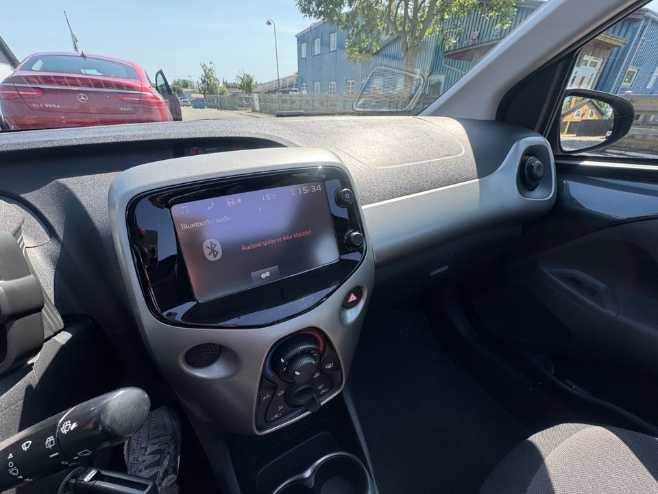 Toyota Aygo 1,0 VVT-i x-sky 5d