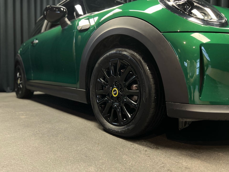 MINI Cooper SE Classic Trim 3d