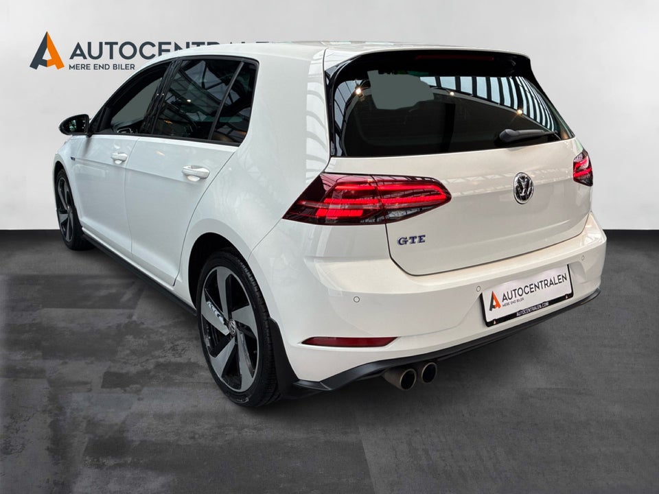 VW Golf VII 1,4 GTE DSG 5d