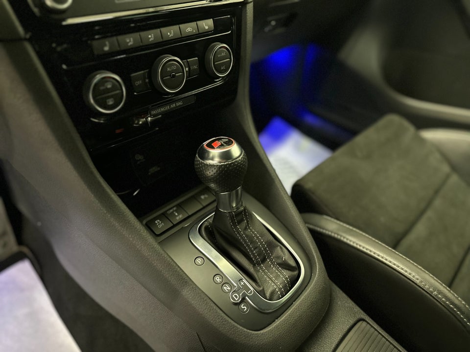 VW Golf VI 2,0 R DSG 4Motion 5d