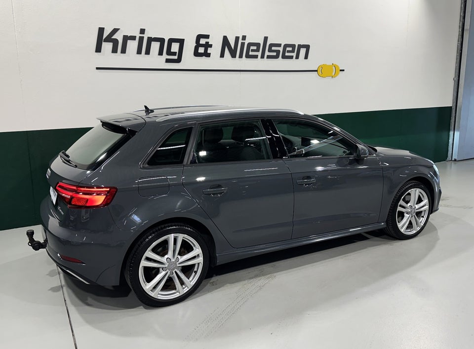 Audi A3 1,4 e-tron S-line Sportback S-tr. 5d