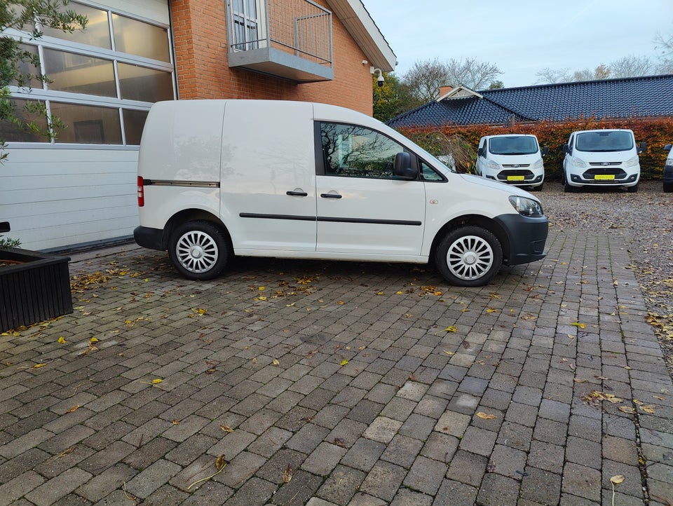 VW Caddy 1,6 TDi 75 BMT Van 4d