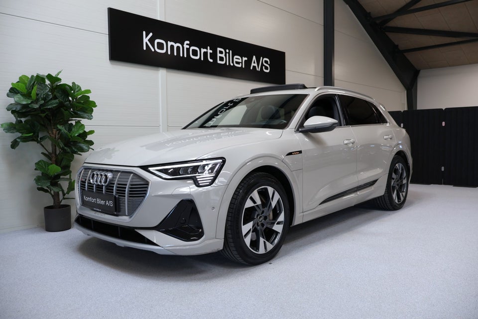 Audi e-tron 55 S-line quattro 5d