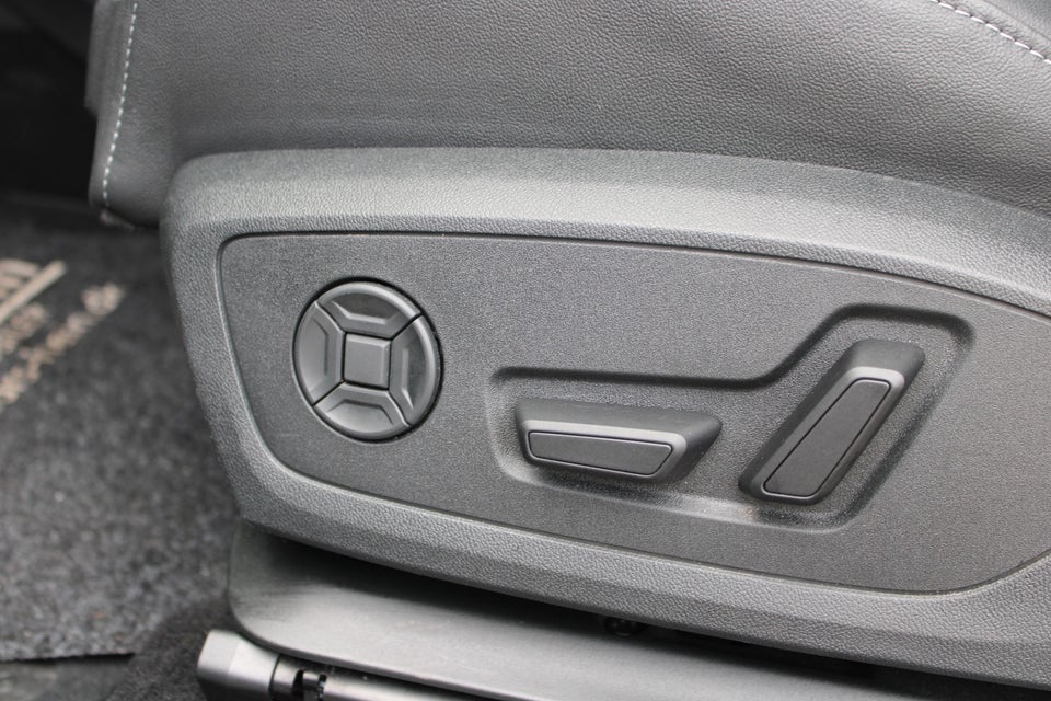 Audi Q4 e-tron 45 S-line 5d