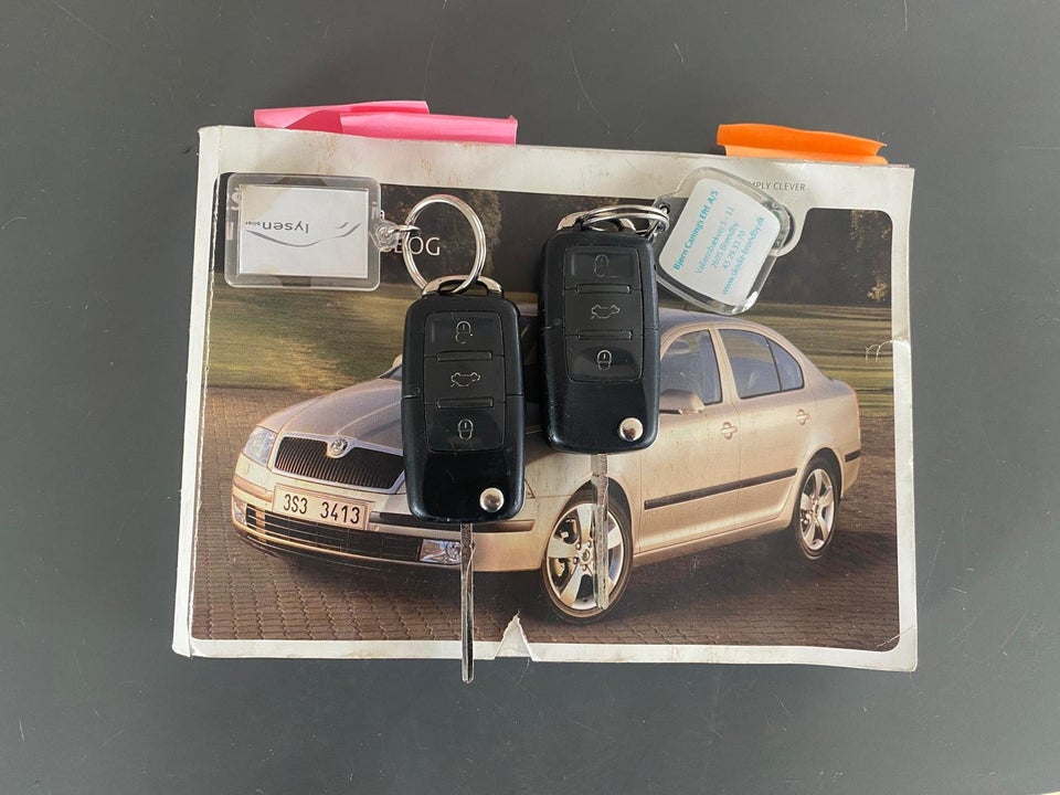 Skoda Octavia 1,6 FSi Ambiente 5d