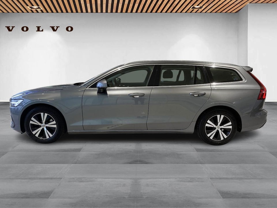 Volvo V60 2,0 T4 190 Momentum aut. 5d