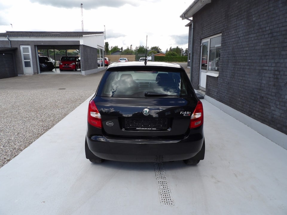 Skoda Fabia 1,6 16V Sport 5d