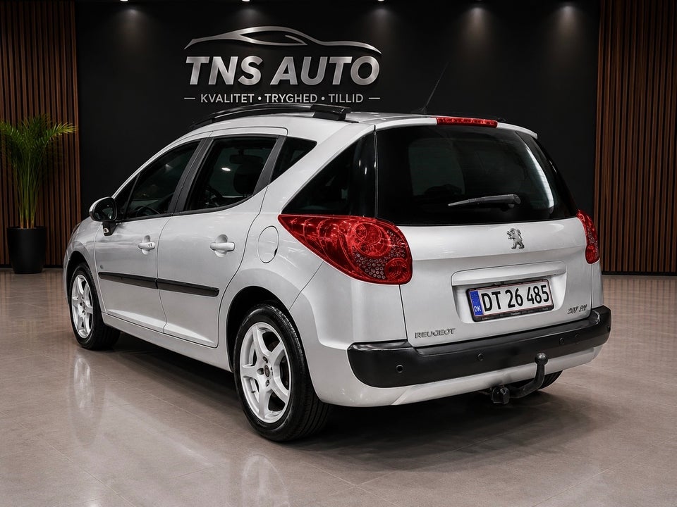 Peugeot 207 1,6 HDi 90 Comfort+ 5d