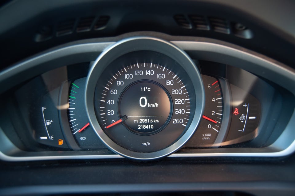 Volvo V40 2,0 D2 120 Kinetic 5d