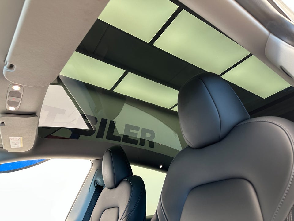 Tesla Model Y RWD 5d