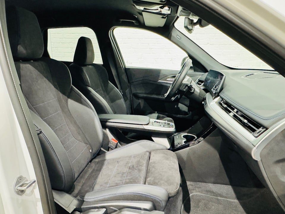 BMW iX1 eDrive20 M-Sport 5d