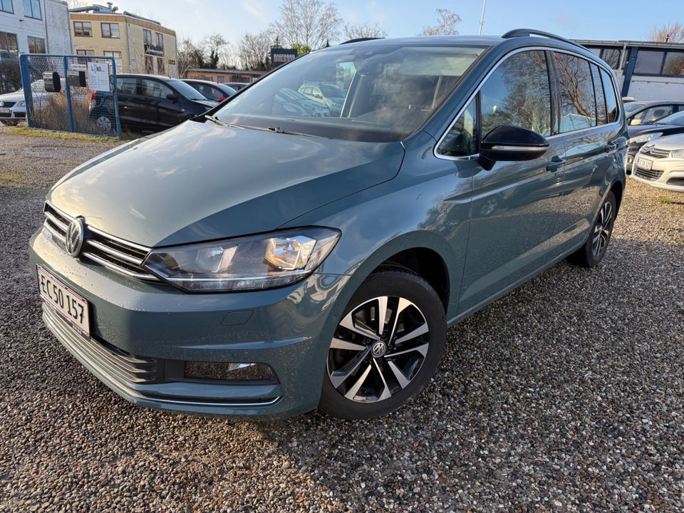 VW Touran 1,6 TDi 115 IQ.Drive DSG 7prs 5d