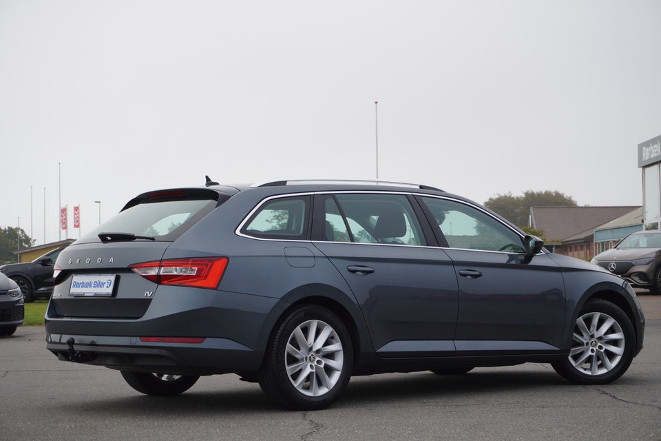 Skoda Superb 1,4 TSi iV Plus Combi DSG 5d