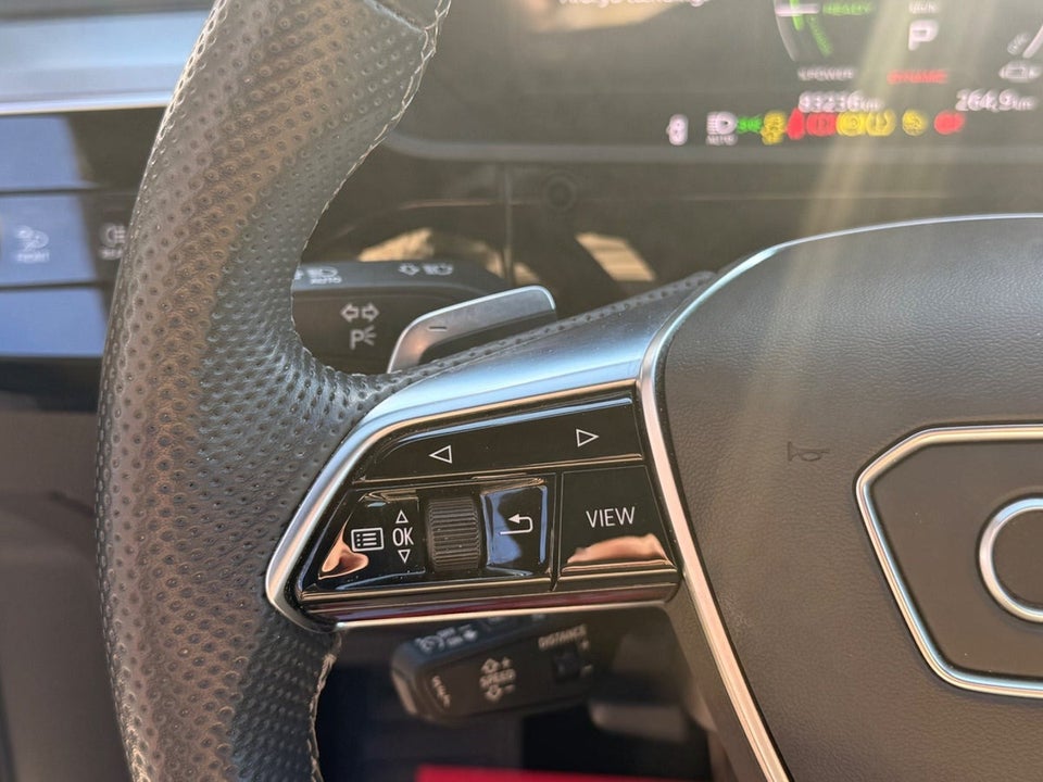 Audi Q8 e-tron 55 S-line Sportback quattro 5d