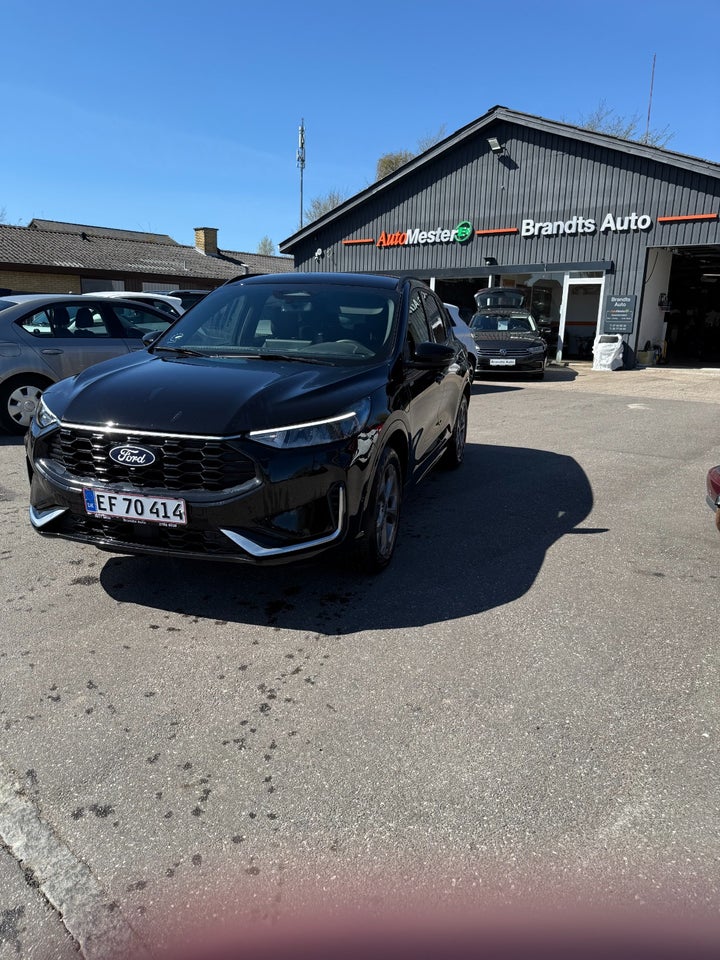 Ford Kuga 2,5 PHEV ST-Line X CVT 5d